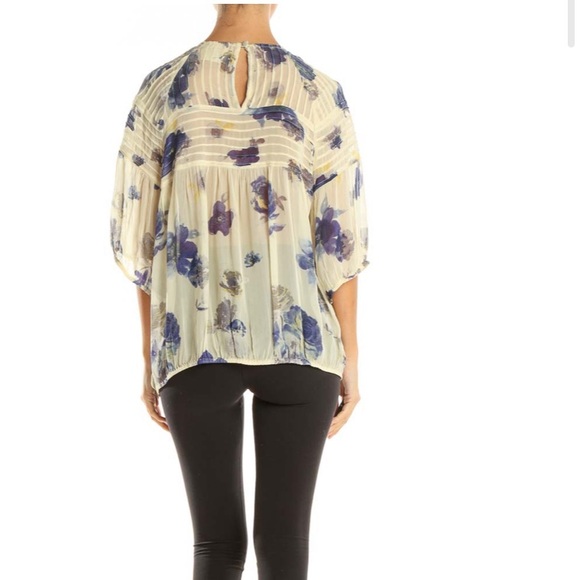 One Fine Day - Floral Retro Top - Picture 3 of 10